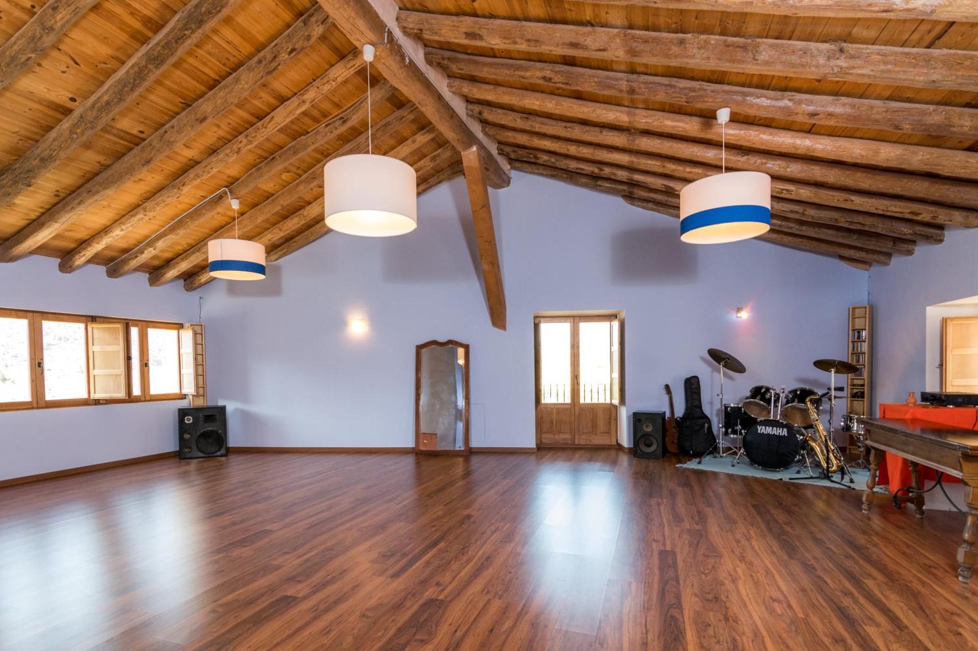 Albergue Casa De L'Aigua Бесейте Екстер'єр фото